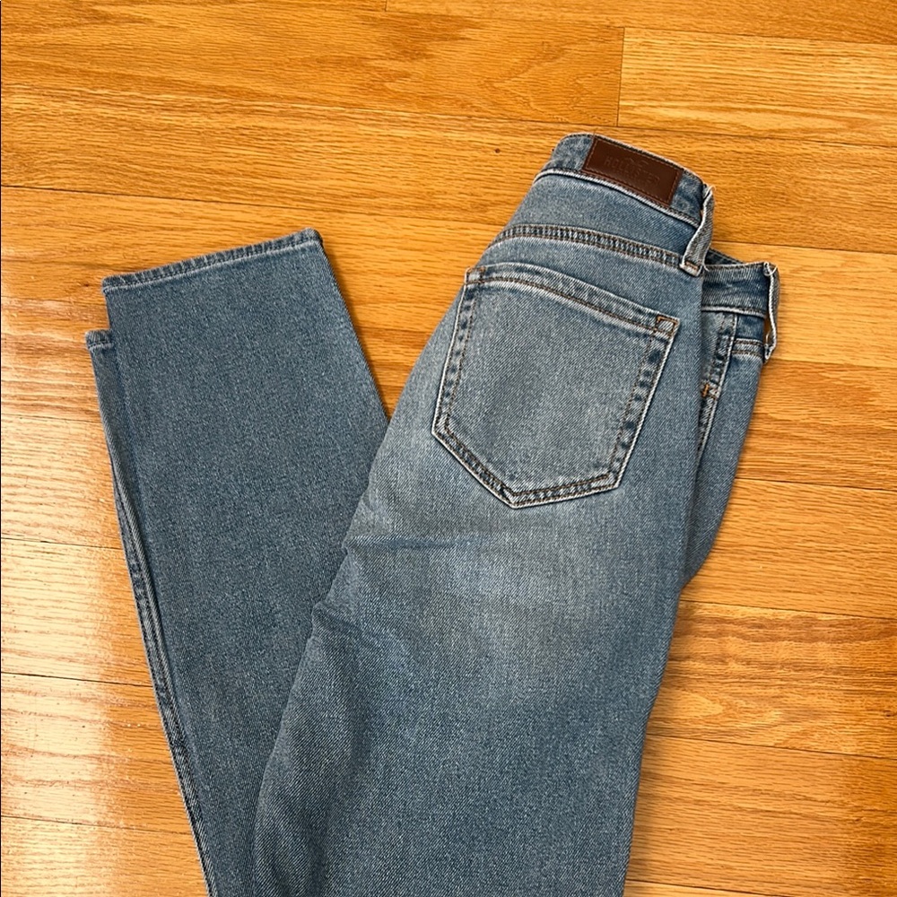 Hollister Women’s size 0R W24 L 27 Ultra High-Rise Mom Jean Vintage Stretch
